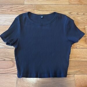 Uniqlo Dark Grey Ribbed Baby Tee